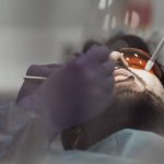 Implantes y enfermedades periimplantarias - Clínica Bayona - Dentista en Pamplona