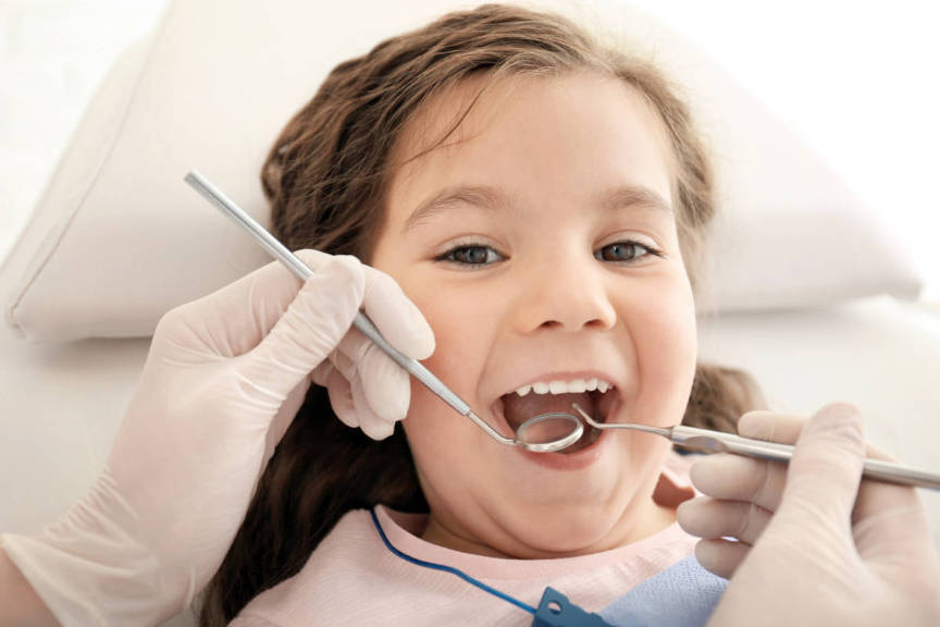 Odontopediatría - Clínica dental Bayona - Tratamientos en Pamplona